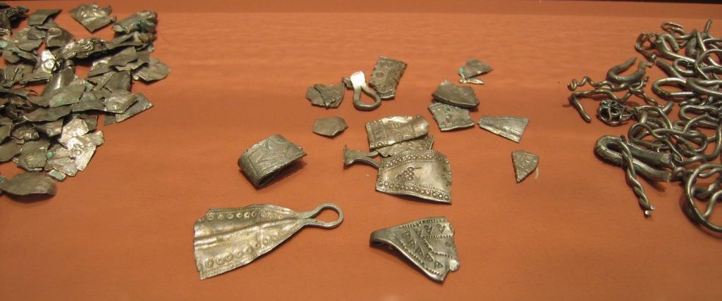 Hack silver: cut coins as bullion — illustrative image from the Persian Treasury archive
